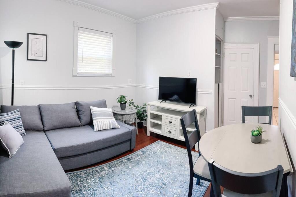Historic Peaceful Apartment New Haven Esterno foto